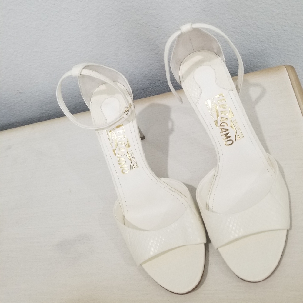 NEW SALVATORE FERRAGAMO GLAMOUR HIGH HEELS SANDALS